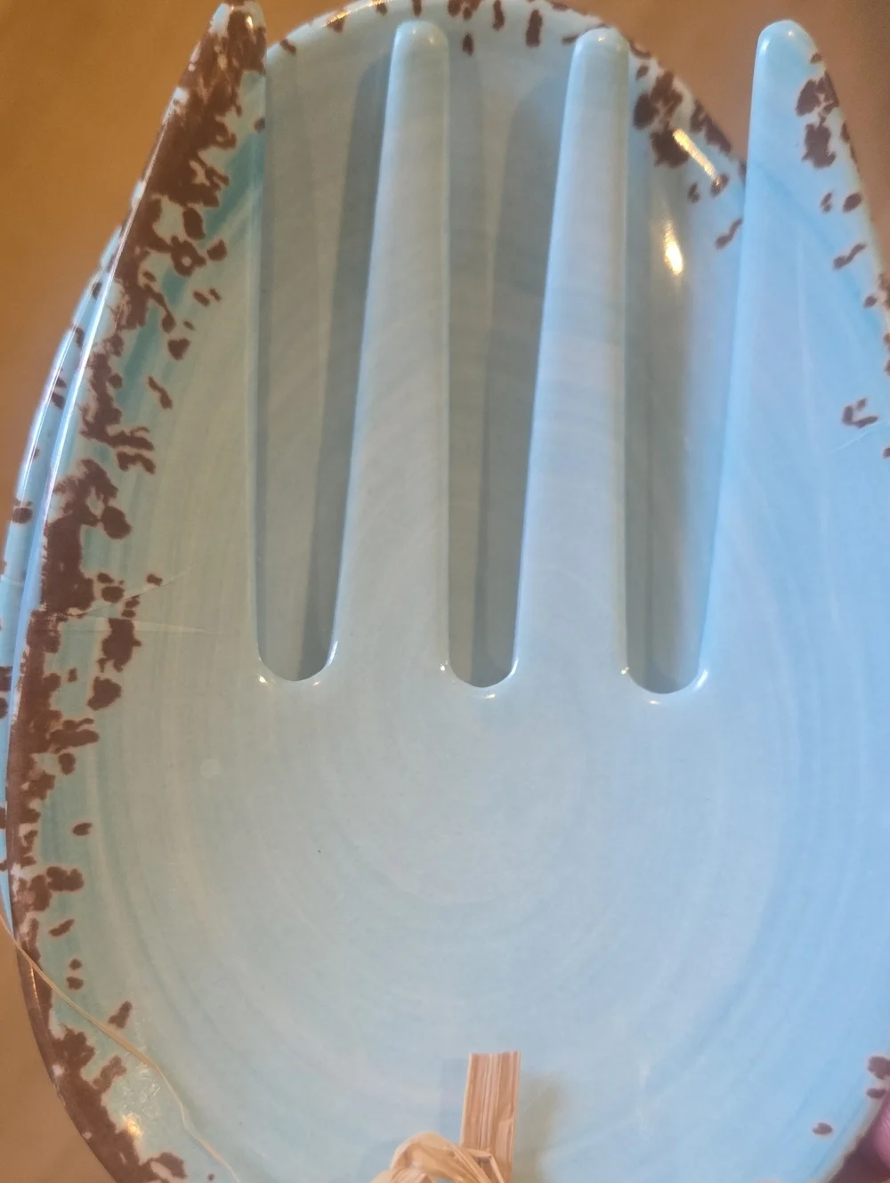 New Tommy Bahama Melamine Sea Foam Green Rustic Salad Tongs